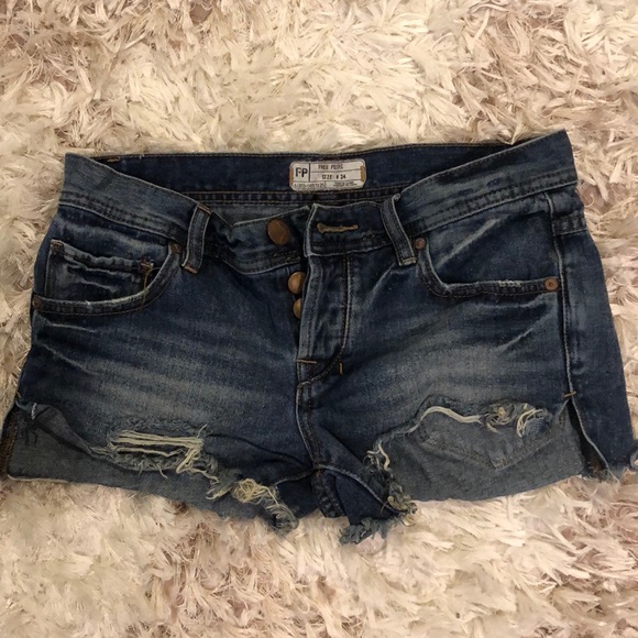 Free people frayed jean shorts - Picture 1 of 8